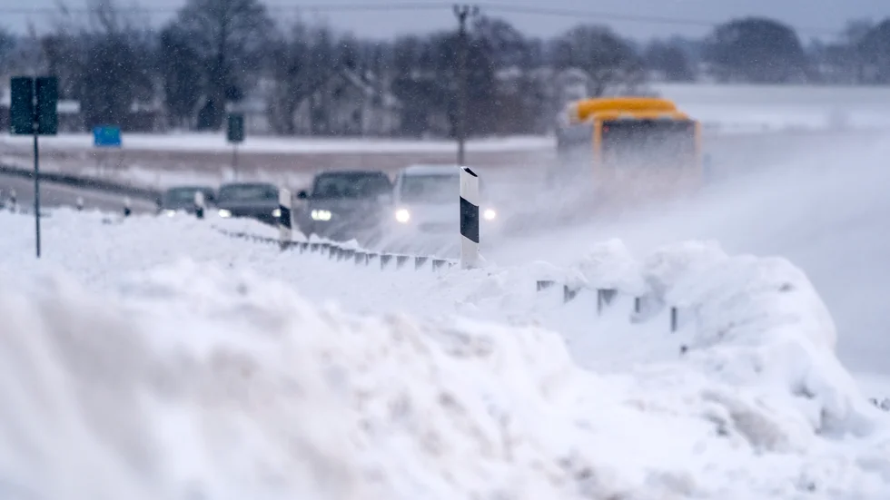 Kraftiga snöbyar drar in över Uppland och Gotland. Arkivbild.