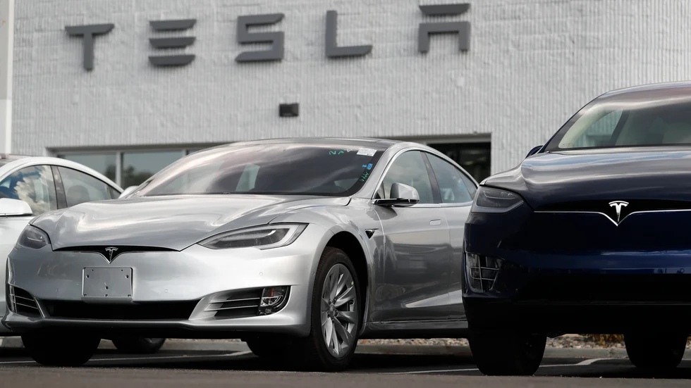 Ett företag i Gällivare stämmer Tesla på 1,2 miljoner.