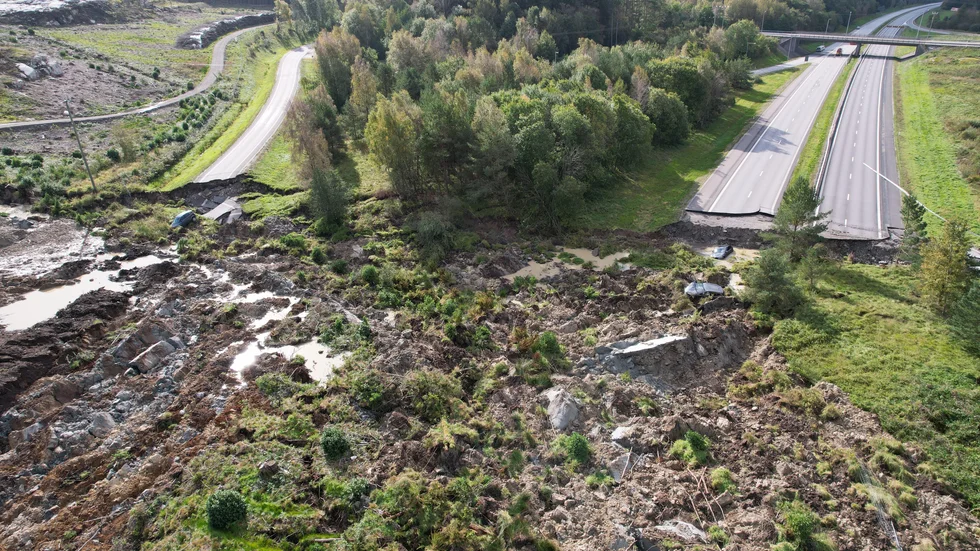 Jordskredet som kapade E6:an i Stenungsund innebär att en pulsåder har gått av och det kan få stora effekter för kommunen och Västsverige.
