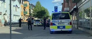 Gick till attack med flera hugg – 28-åring åtalad för knivmord