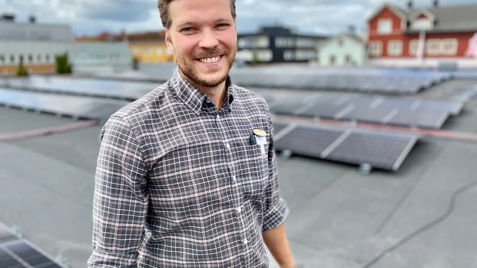 Driftschefen Sebastian Kruse är positiv trots den försenade produktionsstarten. "Jag hoppas att vi är igång inom en vecka", säger han.