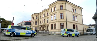 Efter hotellrazzian – två misstänkta har släppts
