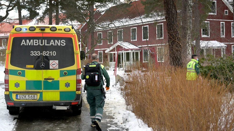 Från och med 1 oktober börjar ett nytt, mycket kritiserat avtal om arbetstid för bland annat ambulanspersonal ska gälla.