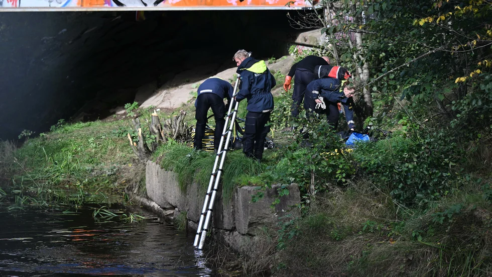 Ytterligare en person som har varit misstänkt i utredningen efter att en 15-åring hittats död i Säveån i Alingsås har släppts på fri fot. Arkivbild.