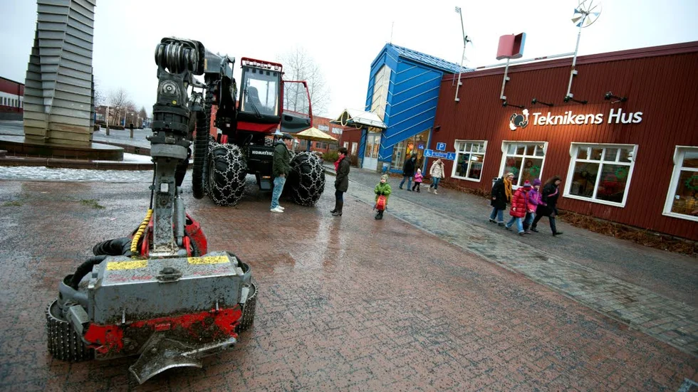 Vill man bygga ett nytt Teknikens hus finns plats på östra sidan av Haparandavägen, tycker skribenten.