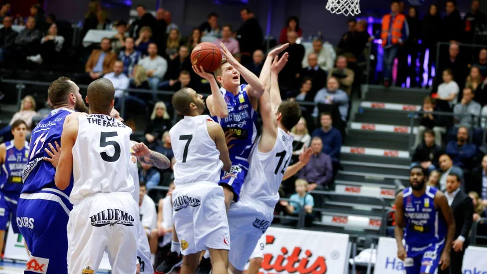 BC Luleås Adam Rönnqvist mot Uppsala.