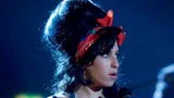 Amy Winehouses mamma önskar att hon fick rå om sin lilla dotter.