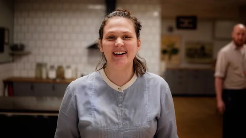 Butikschef Anna Ernemar är pirrig inför den planerade öppningen av Kokeriet på Adelsgatan.