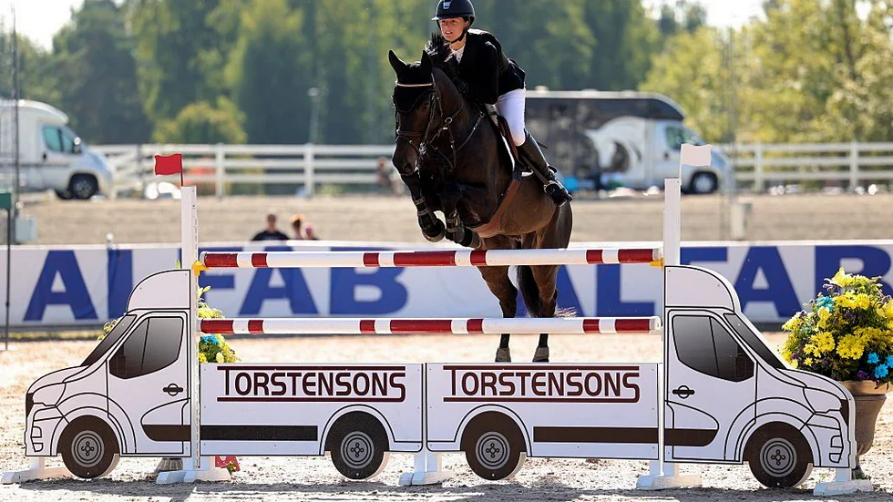 Vendela Näslund och Super Hop JN tog en seger i Härnösand i helgen.