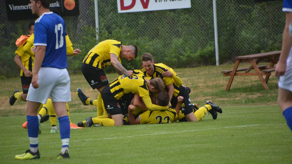 Gullringen vann med 2-0 efter två mål på tilläggstid mot Ölmstad under lördagen. 