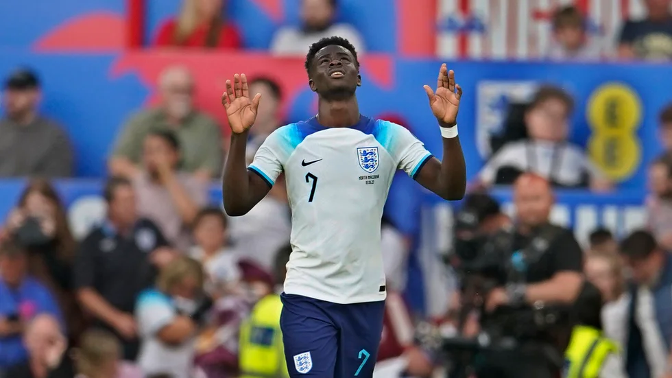 Bukayo Saka hade kul mot Nordmakedonien.