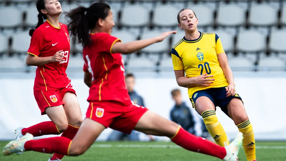 Cornelia Kapocs gjorde mål för landslaget i träningsmatchen mot Kina.