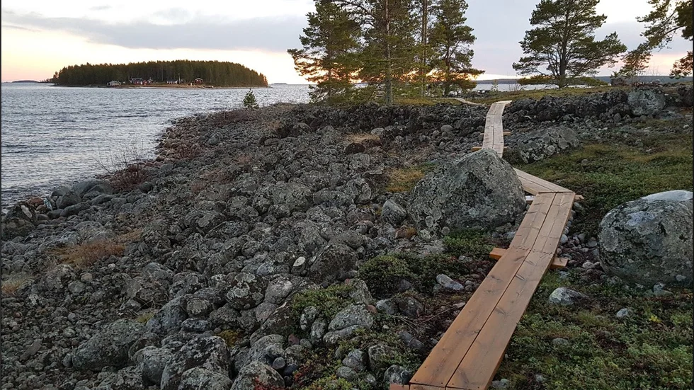 Cirka 500 meter spänger har byggts för ökad tillgänglighet och enklare passage över blöta partier.