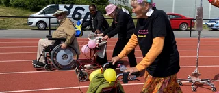 Udda loppet: Uppsalas äldre gick för att vinna – i rullatorrace