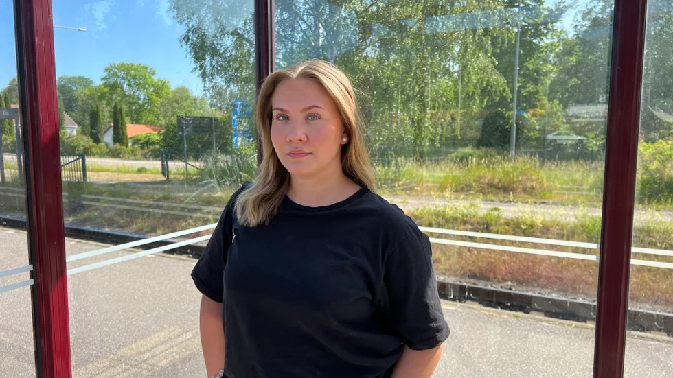 Under gymnasiet kämpade kisatjejen Josefine Waldau Wass för ett återinförande av ett busskort för kommunens ungdomar som även innefattade kvällar och helger. 