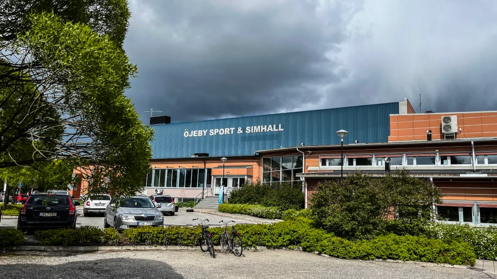 Varmbassängen i Öjebyn stängs tillfälligt. (Arkivbild)