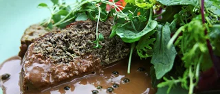 Årsmöte, Noras kvintett och köttfärslimpa