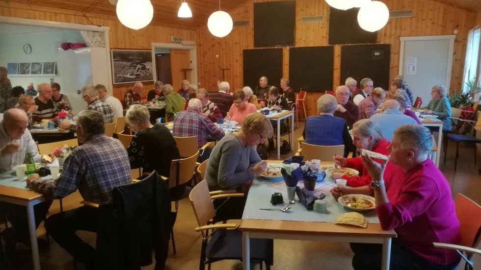 PRO:s köttsoppa lockade till en välfylld ABF-lokal i Töre.