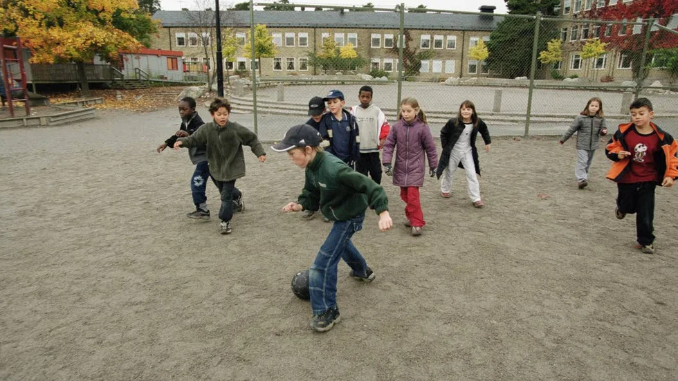 Fotboll som integration. Många ideella föreningar gör mycket för ett sammanhållet samhälle.