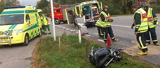 Man svårt skadad i mc-olycka