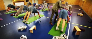Fridfull yoga bakom murarna