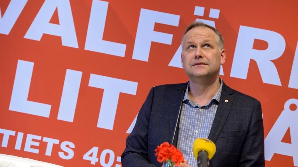 Jonas Sjöstedt vill förbjuda vinster i välfärden.