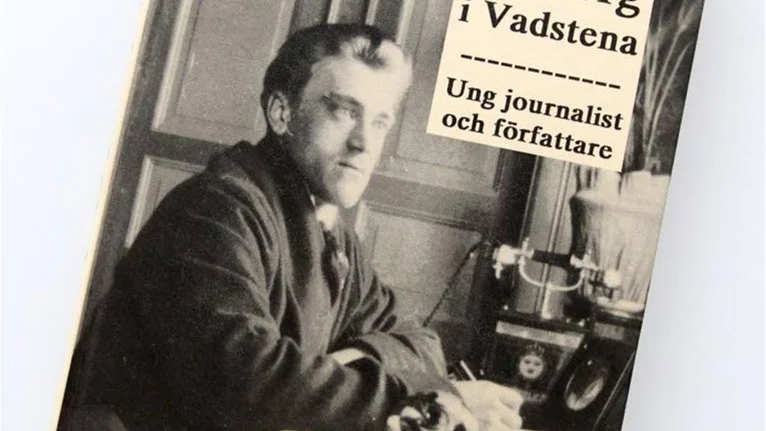 "Vilhelm Moberg i Vadstena" är skriven av Bengt Larsson och är utgiven av Föreningen Gamla Vadstena.