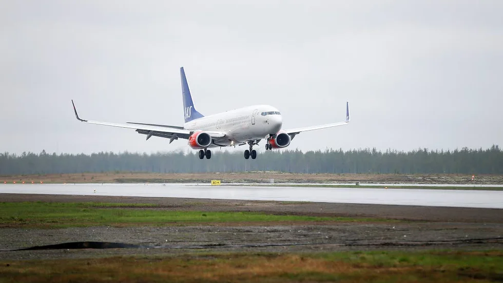Bil till planet. Boende i Haparanda, Jokkmokk, Älvsbyn och Övertorneå kan snart åka flygbil till Luleå airport.