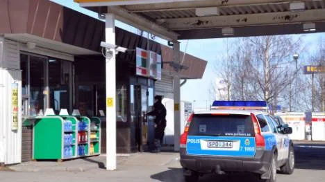 Den 22-årige rånaren kunde gripas direkt. FOTO: K-L Sundqvist