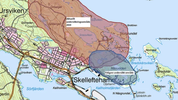 Det röda området har fått nya rekommendationer om bär och svamp, medan blått område hade begränsningar sedan tidigare.