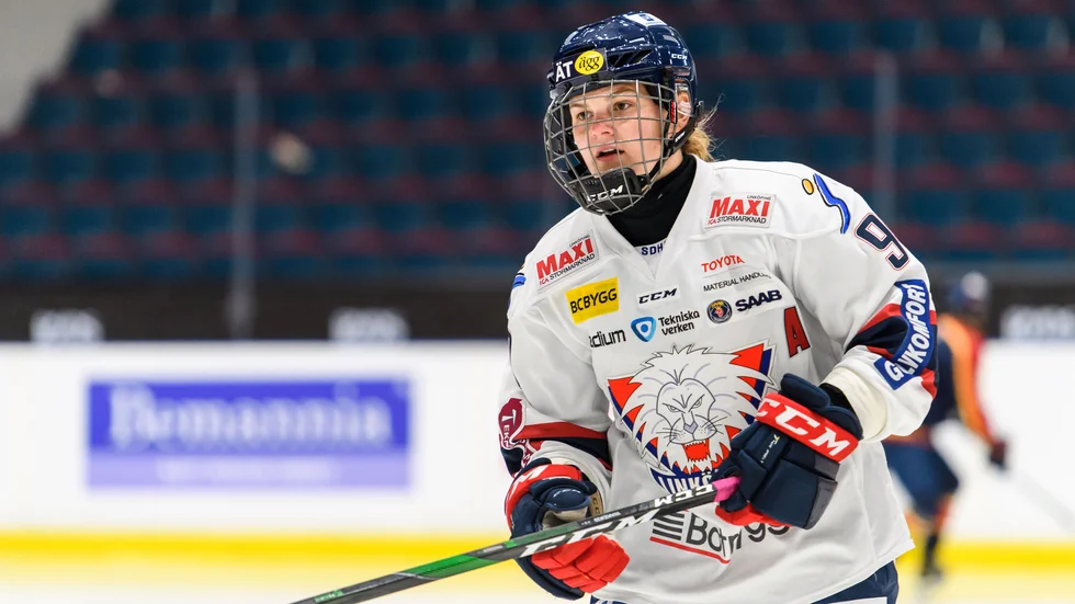 Jennifer Wakefield är en av de utländska spelarna i LHC:s SDHL-trupp.