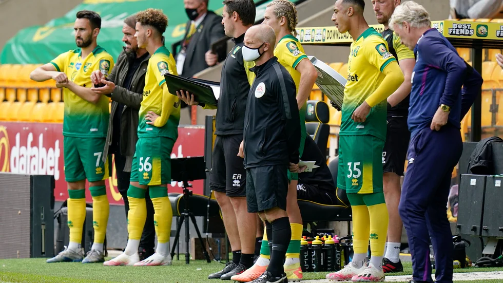 Norwich gjorde ett kvadrupelt byte hemma mot West Ham i Premier League-matchen på Carrow Road i juli. Nästa säsong lär det inte vara möjligt. Arkivbild.