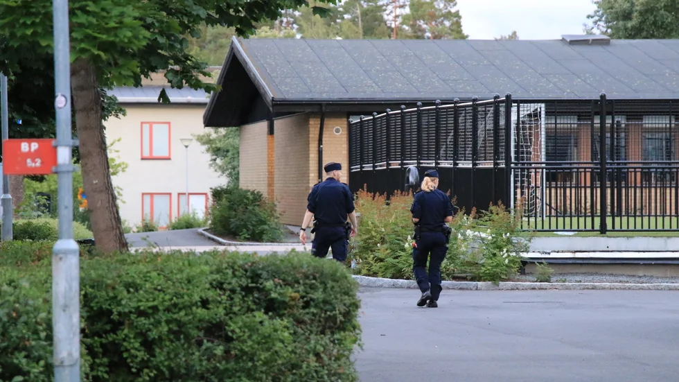På onsdagskvällen fick polisen in ett larm igen om höga smällar i Gottsunda.