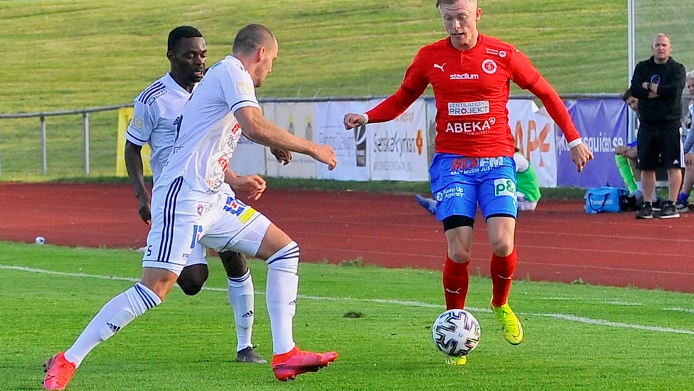 En soloprestation av Jens Hägg betydde 2-2. Det vände matchen tillbaka till Bissarnas fördel.