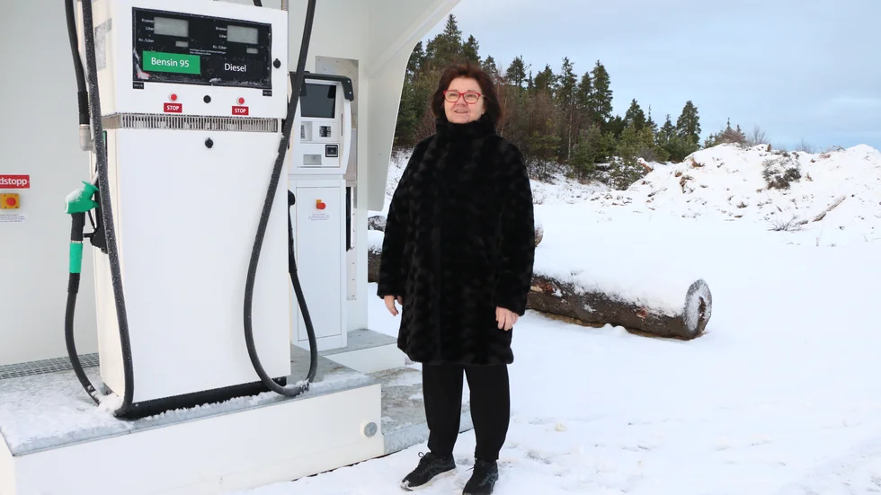 Under tisdagen invigs Sikfors nya tankstation. "Det är många som hört av sig och som är jätteglada över att det här projektet gått i lås", säger Åsa Nilsson, verksamhetschef på Sikfors konferens och fritidsby.