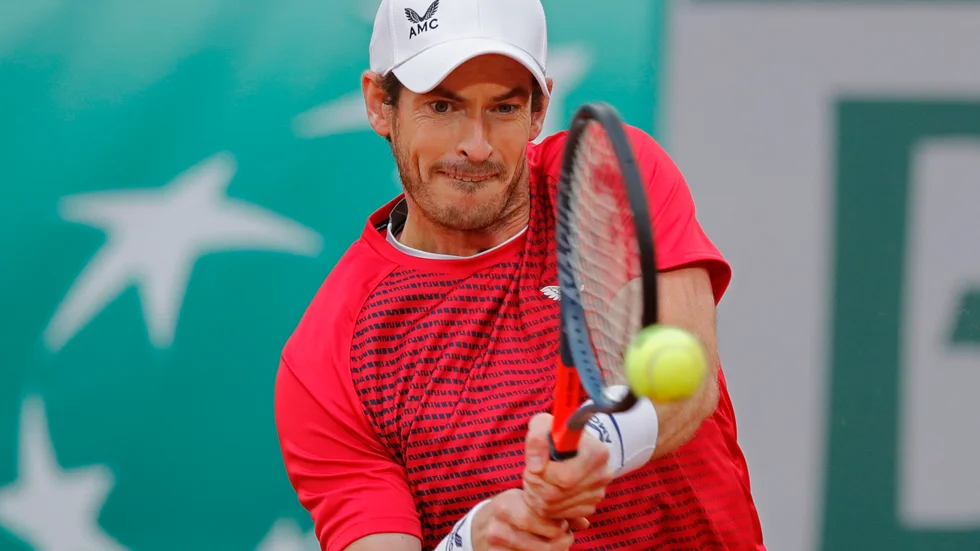 Andy Murray (bilden) och Novak Djokovic vill att tennisen inför regler mot våld i nära relationer. Arkivbild.