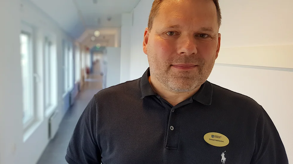 Tillförordnade rektorn Daniel Hellström berättar att man kommer att diskutera olika alternativ för Westerlundska gymnasiets undervisning med hänsyn till risker för smittspridning.