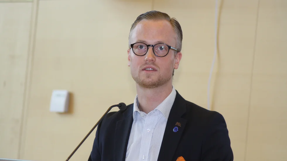 ”BB i Umeå, Skellefteå och Lycksele ska vara öppna året runt och dygnet runt”, säger Andreas Löwenhöök (M).