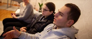 Vändningen: Utvisade familjen får stanna – ett tag