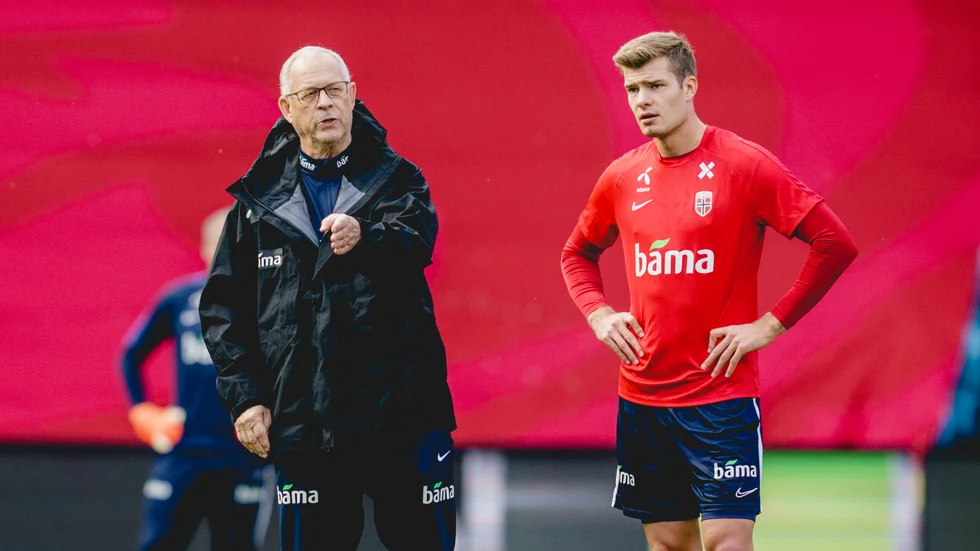 Lars Lagerbäck och Alexander Sørloth. Arkivbild.