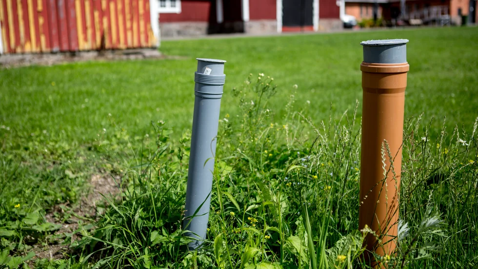 Det är många hus på landsbygden med enskilda avlopp som tvingas gräva om dem, trots att de redan är miljövänliga och fullt fungerande, skriver föreningen VA-i-tidens ordförande.