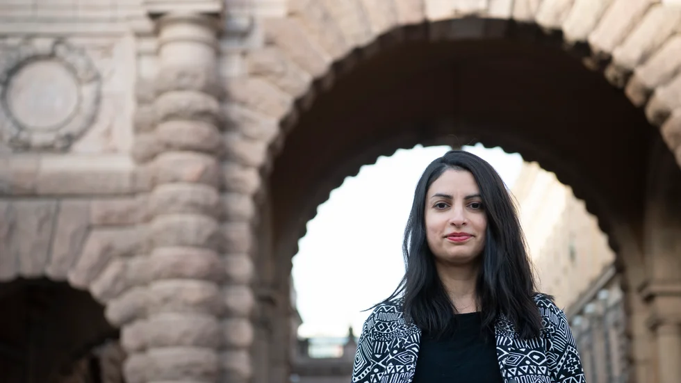 Nooshi Dadgostar har föreslagits som ny partiledare för Vänsterpartiet.