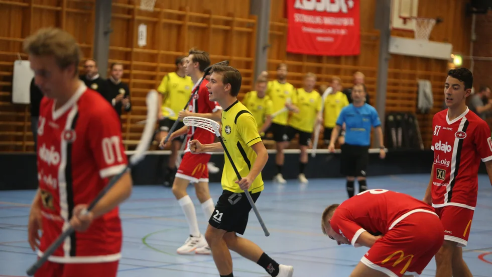 Sebastian Hagberg blev den stora matchhjälten för Berg med sina två mål - inklusive det avgörande 6-5-målet.