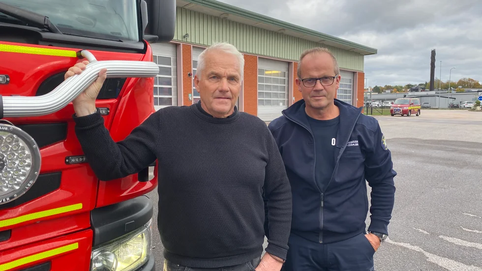 Jörgen Svensson och Ola Ståhlgren på Räddningstjänsten i Vimmerby som har en utmaning at hitta deltidspersonal till de mindre orterna i kommunen.