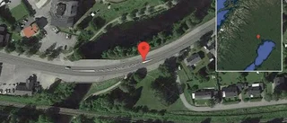 Översvämning stör trafiken på väg 97