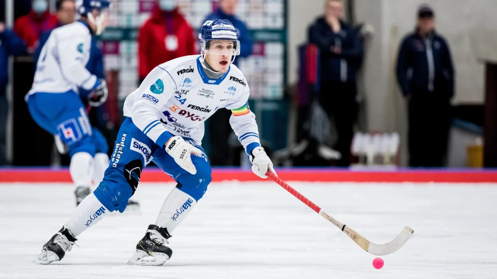 Fredrik Lönn och IFK Motala gästar huvudstaden i kväll.