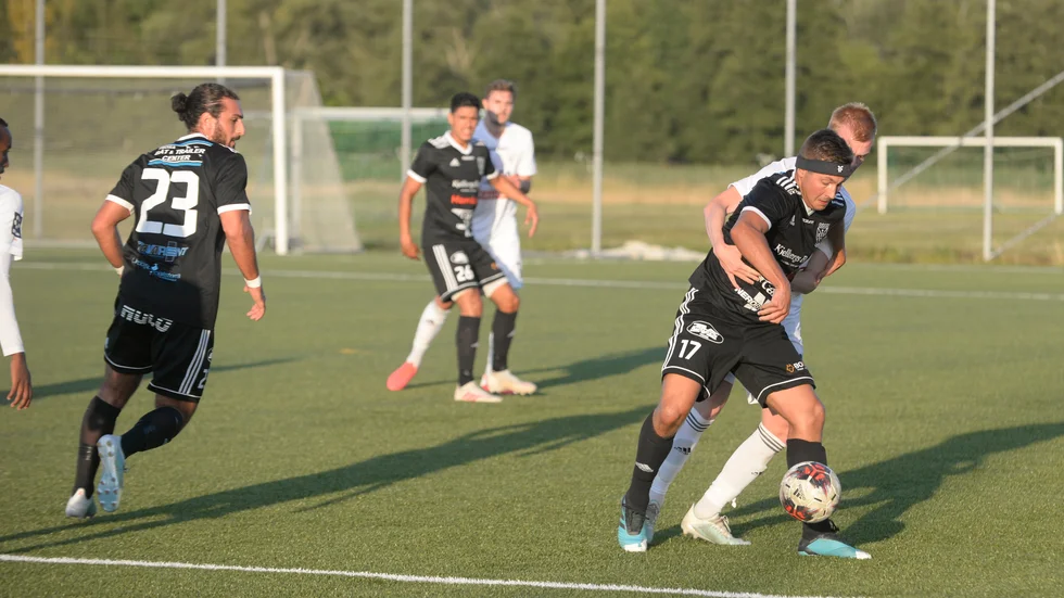Varken i TVSK eller i Bissarna tror man på seriestart på utsatt datum. 
