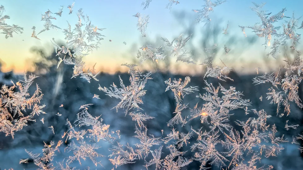 De senaste morgnarna har varit rejält kalla i Enköping, men nu kommer vändningen.