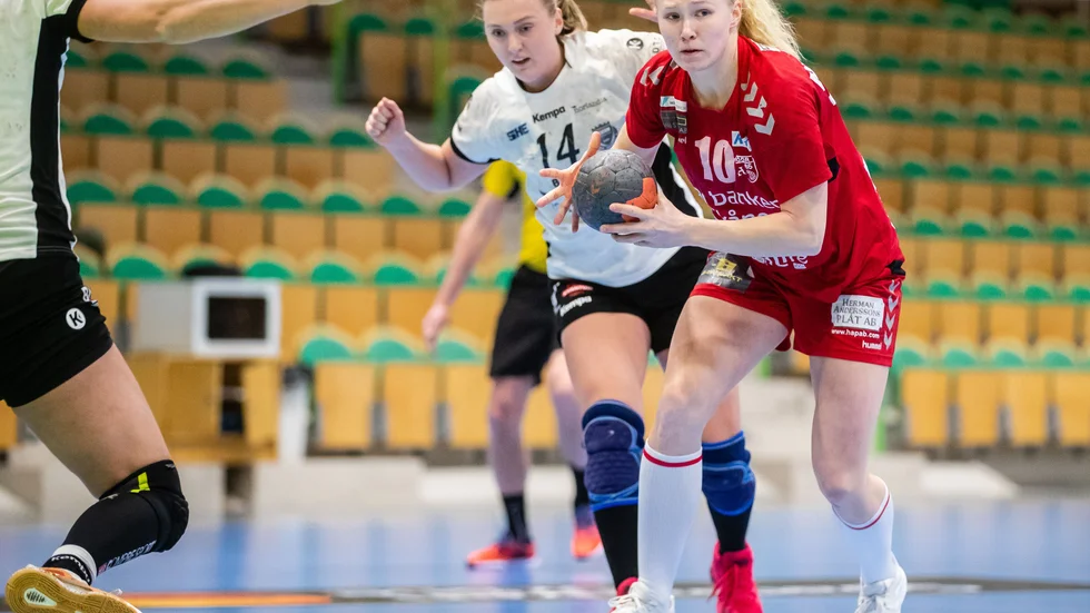 Linnea Öhrnell och Boden Handboll fick en minst sagt tuff start borta mot topplaget.