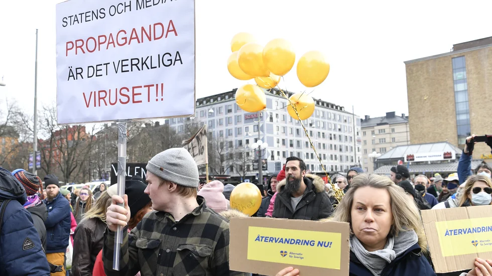 Organisationen Tusenmannamarschen för frihet & sanning demonstrerade i Stockholm i lördags.